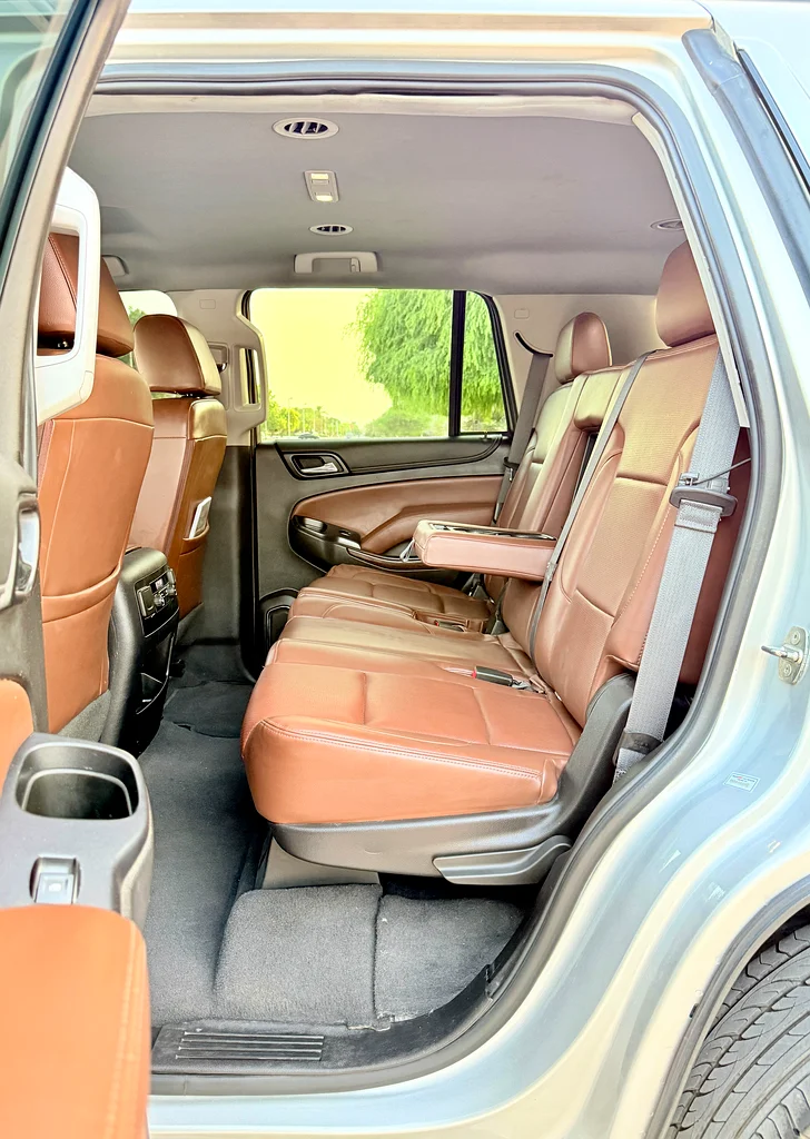 2019 GMC YUKON SLE 5.3L V8 CANADIAN SPECIFICATION IN VERY EXCELLENT CONDITION - Image 11