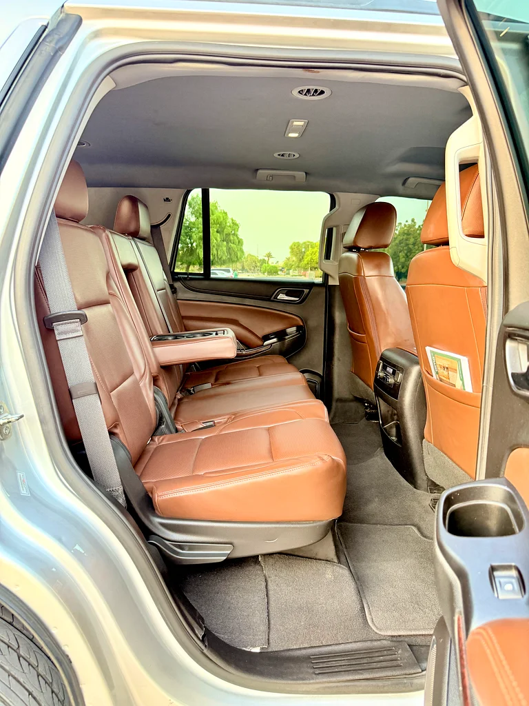 2019 GMC YUKON SLE 5.3L V8 CANADIAN SPECIFICATION IN VERY EXCELLENT CONDITION - Image 13