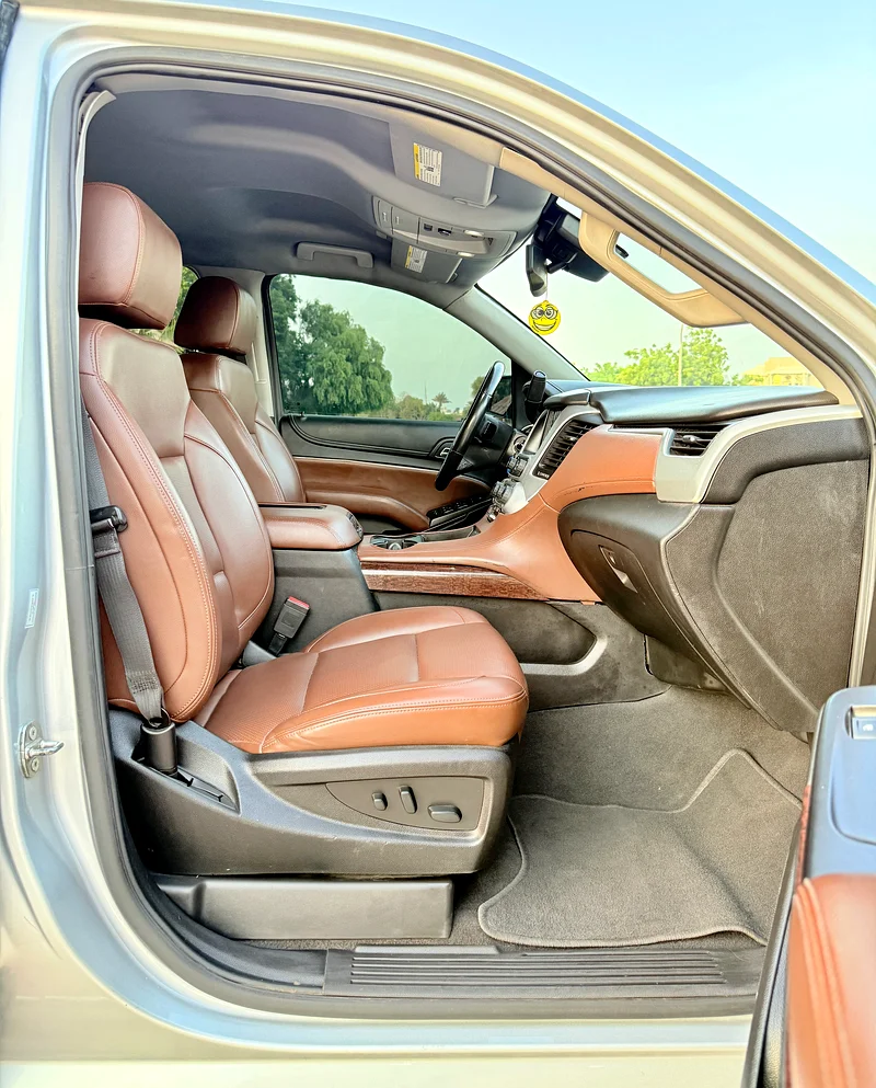 2019 GMC YUKON SLE 5.3L V8 CANADIAN SPECIFICATION IN VERY EXCELLENT CONDITION - Image 15