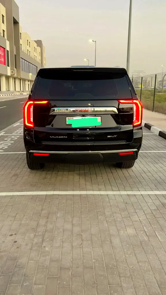 GMC Yukon SLT 2022 GCC SPECS LADY DRIVEN - Image 6