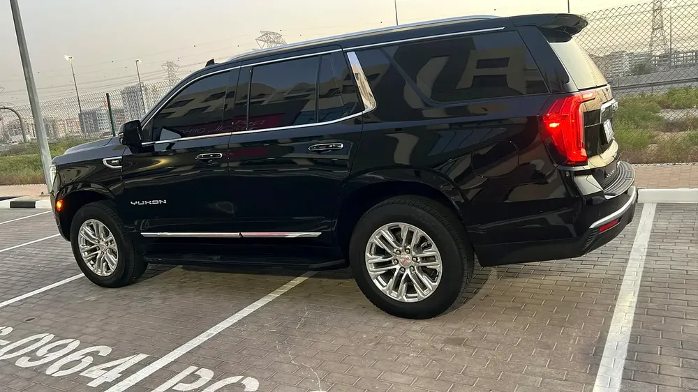 GMC Yukon SLT 2022 GCC SPECS LADY DRIVEN - Image 8