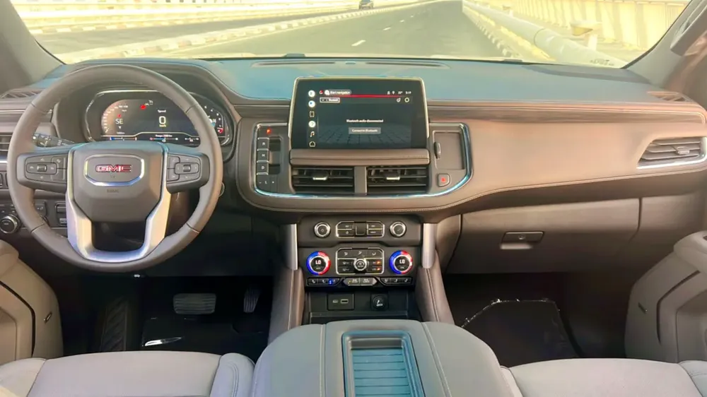 GMC Yukon SLT 2022 GCC SPECS LADY DRIVEN - Image 9