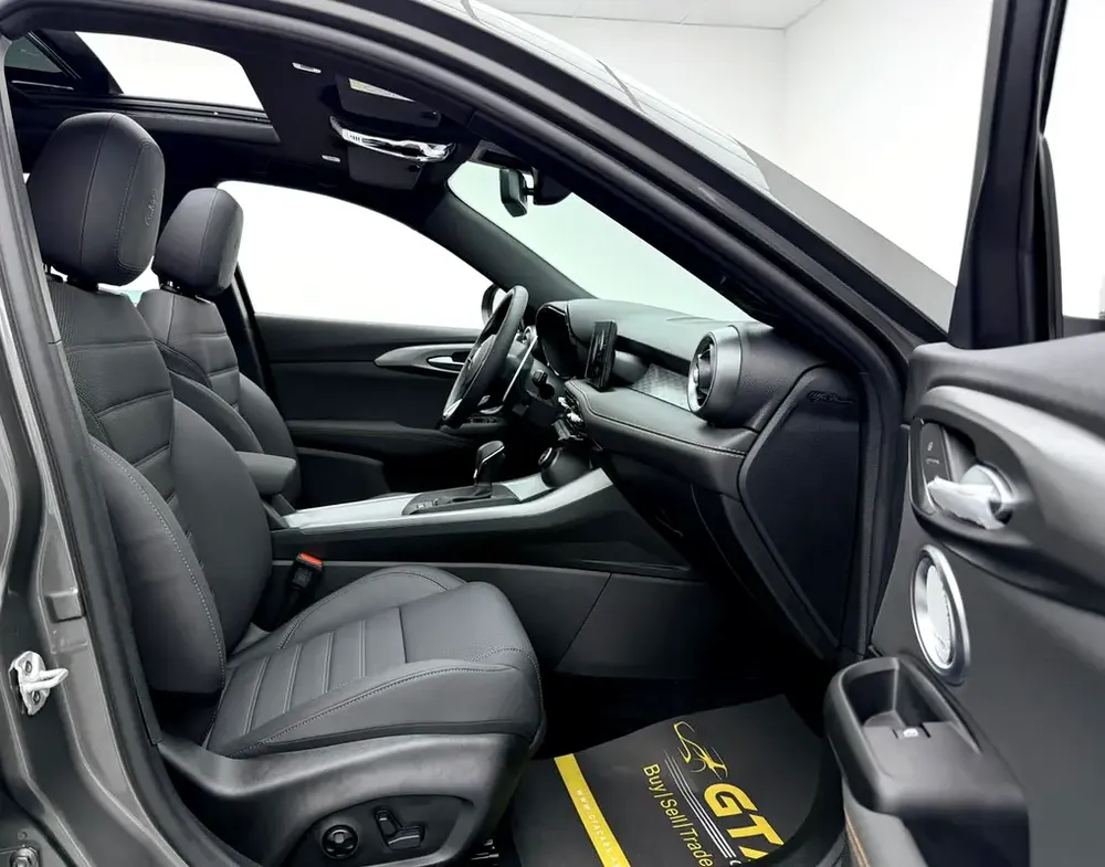 2025 Alfa Romeo Tonale Veloce, 5 Years Alfa Warranty + Service Pack, Delivery Kms, Fully Loaded, GCC - Image 10