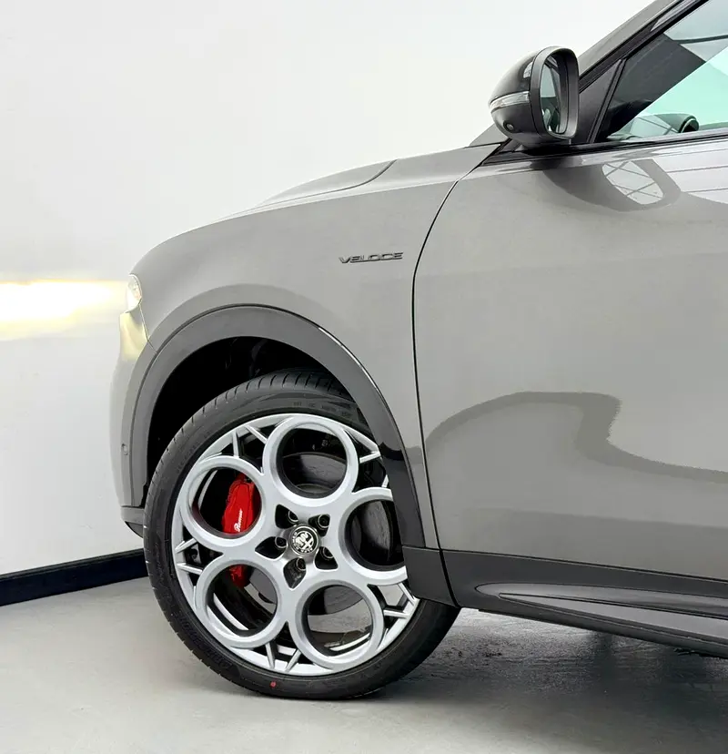 2025 Alfa Romeo Tonale Veloce, 5 Years Alfa Warranty + Service Pack, Delivery Kms, Fully Loaded, GCC - Image 7