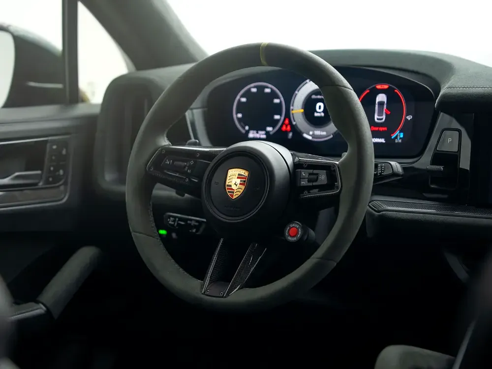 Porsche Cayenne Turbo GT 2025 GCC Specs - Image 11