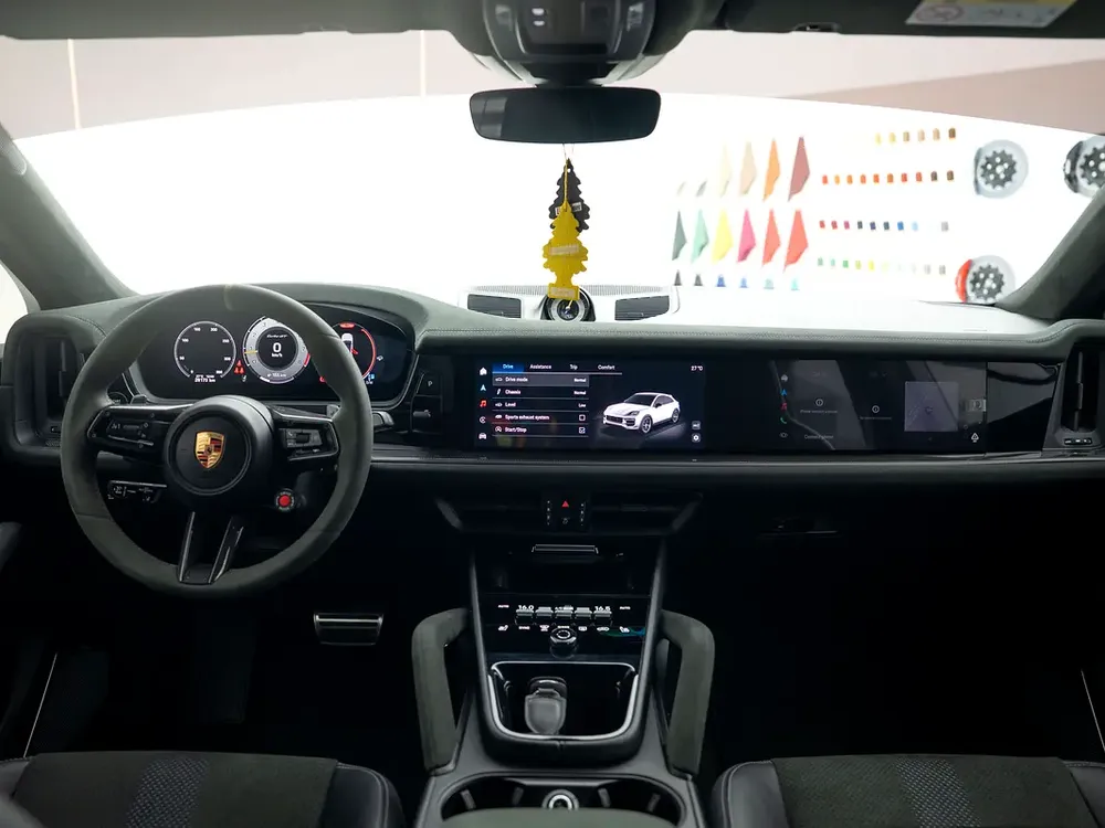 Porsche Cayenne Turbo GT 2025 GCC Specs - Image 12