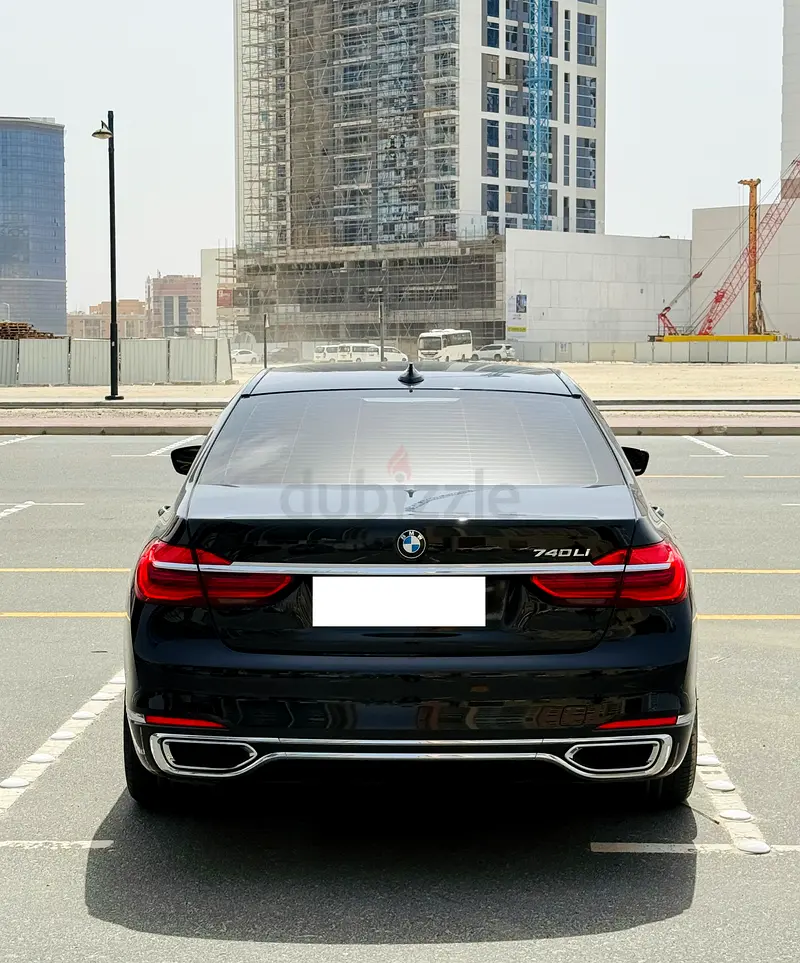 BMW 740li Executive | GCC Specs | Low Mileage - Image 8