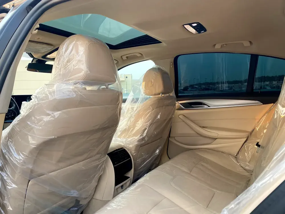 AED 950 Per Month | 2020 BMW 520i | GCC Specs | V4 2.0L engine Twin Turbo - Image 12