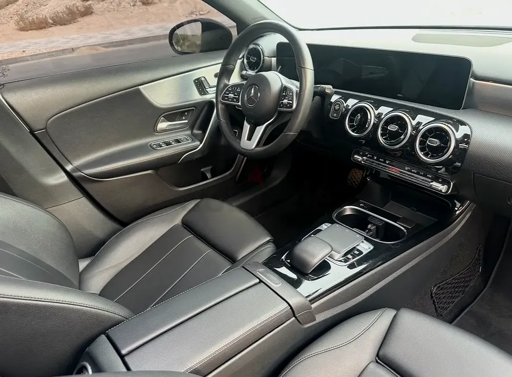 A220 no accident original airbags - Image 9