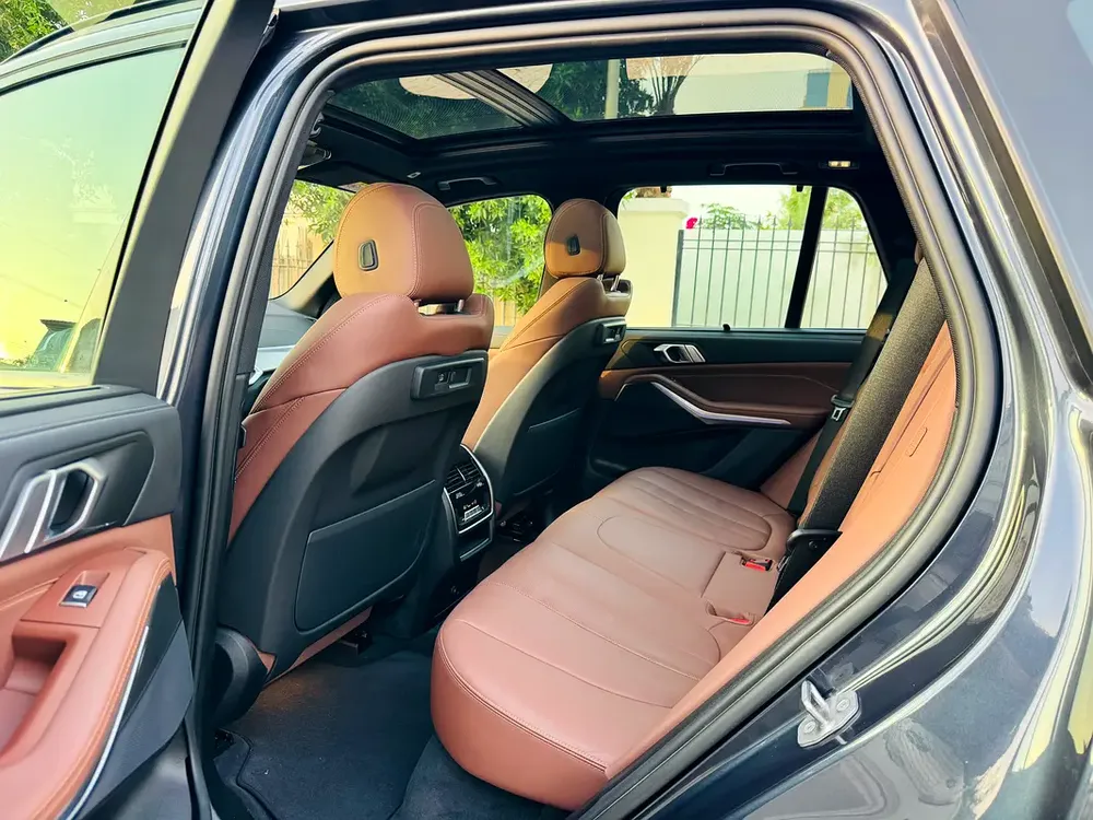 2022 BMW X5 xDrive40i M Sport | GCC | Warranty till 2027 |  Full Agency Service | Original Paint - Image 13