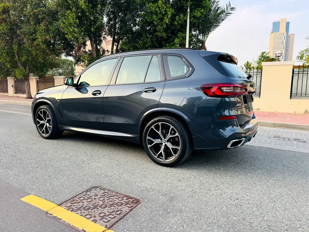 2022 BMW X5 xDrive40i M Sport | GCC | Warranty till 2027 |  Full Agency Service | Original Paint - Image 7
