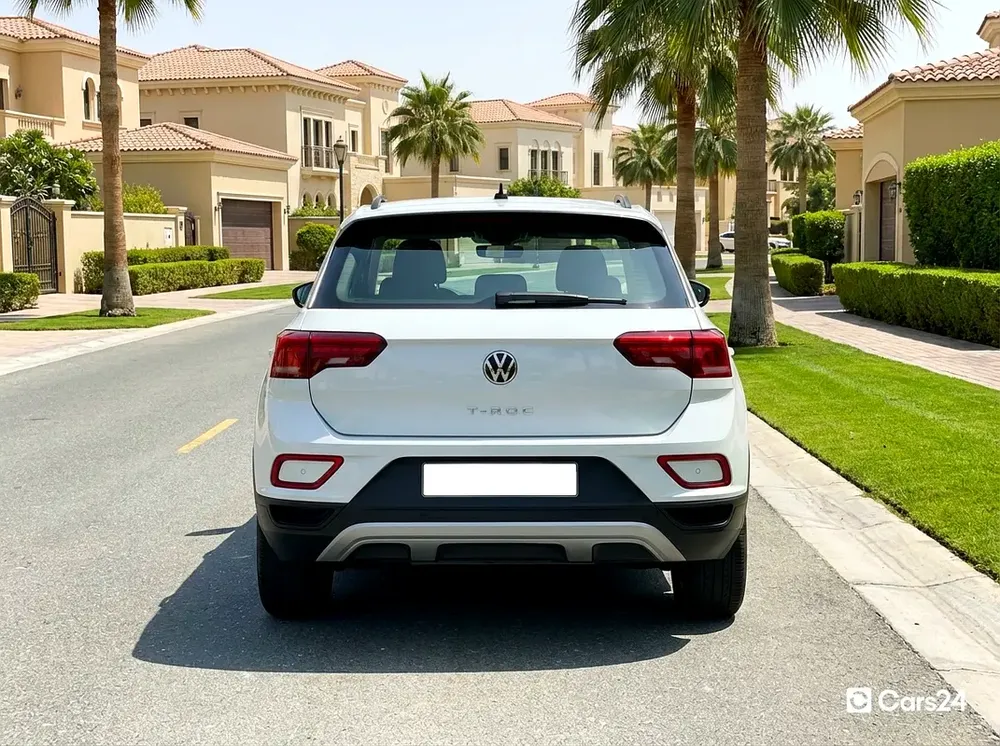 AED 984/month | 0 Downpayment | Free 3 Months Warranty | 30 Day Return | VOLKSWAGEN T ROC 2024 - Image 4