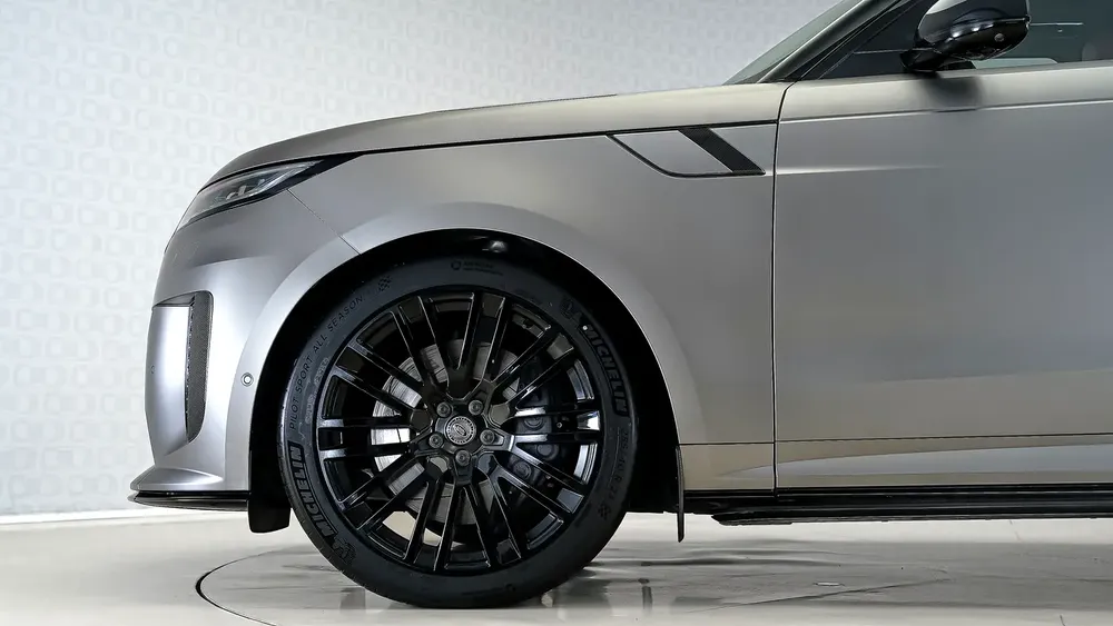 Range Rover Sport P635 SV | AED 11,592 PM | Warranty July 2029 | GCC - Image 11