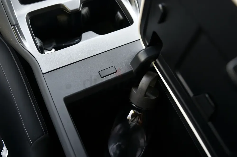 I CAR 03 T EV - Image 5