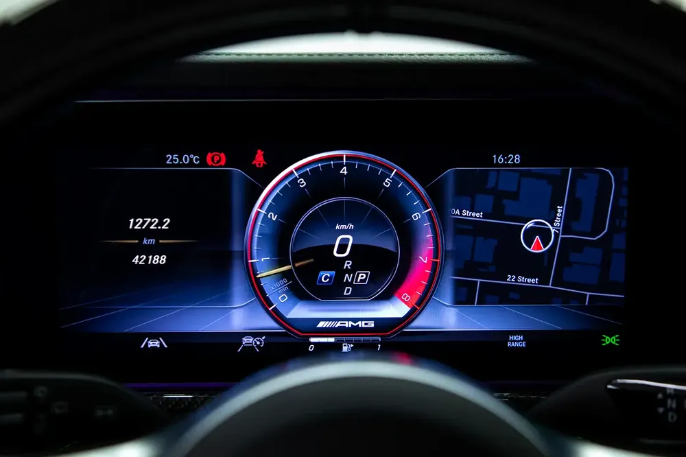 2022 | Mercedes-Benz | G 63 AMG | GCC | |MAGNO EDITION | WARRANTY AND SERVICE | - Image 11