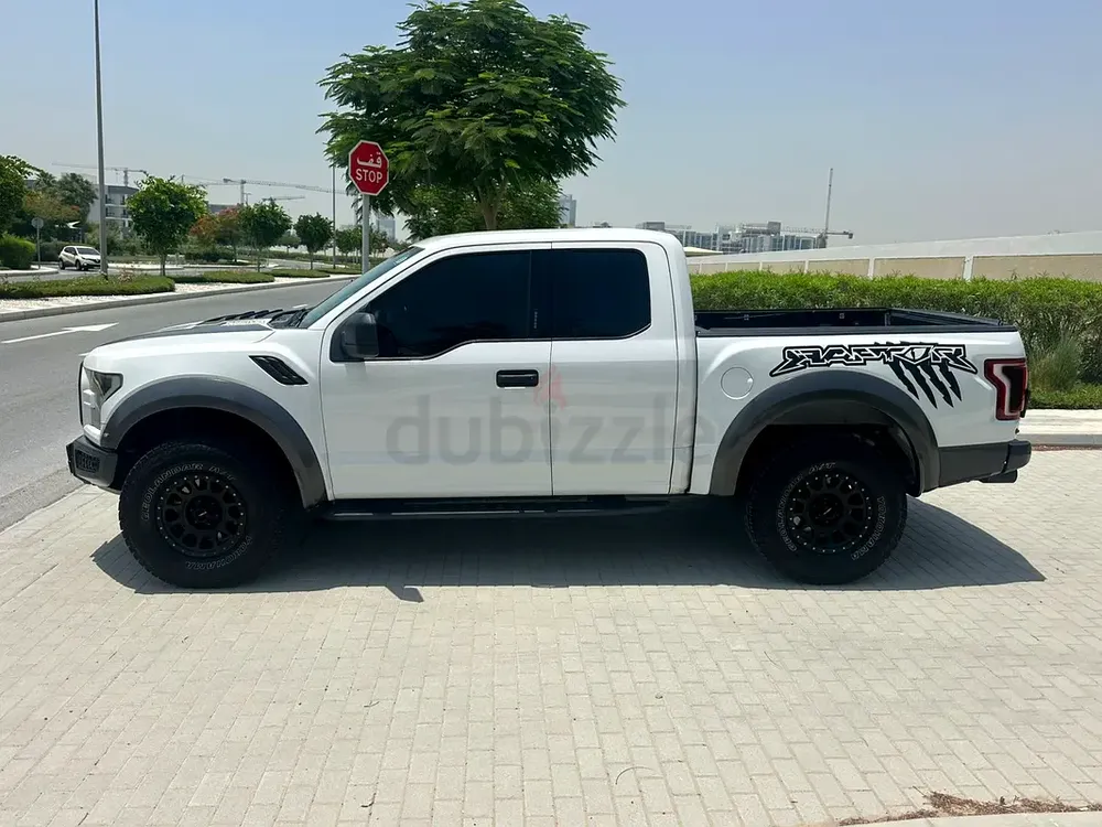 2017 Ford F-150 Raptor GCC Specification Service History No Accidents No Paint Original Keys x 2 - Image 6