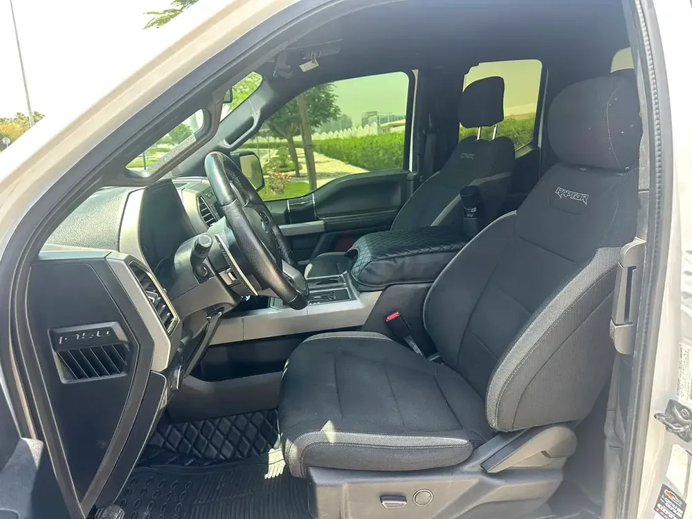 2017 Ford F-150 Raptor GCC Specification Service History No Accidents No Paint Original Keys x 2 - Image 9