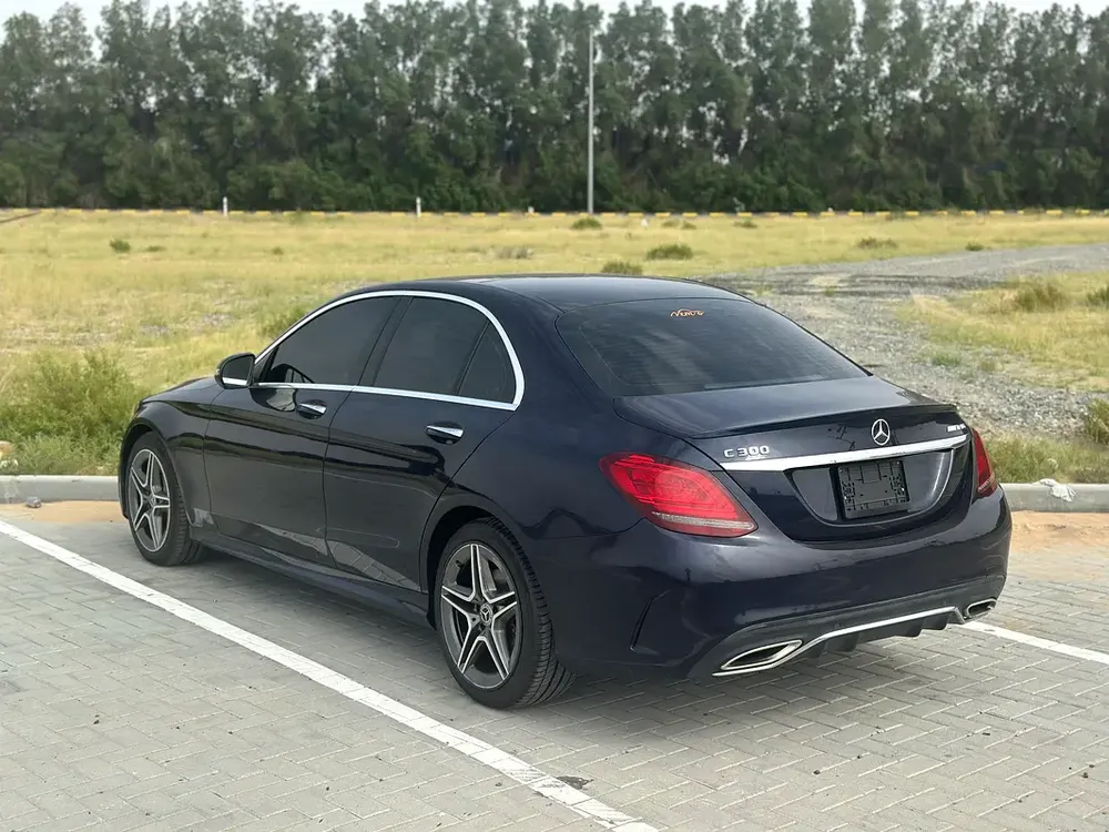 4 years personal use very clean car - Image 11