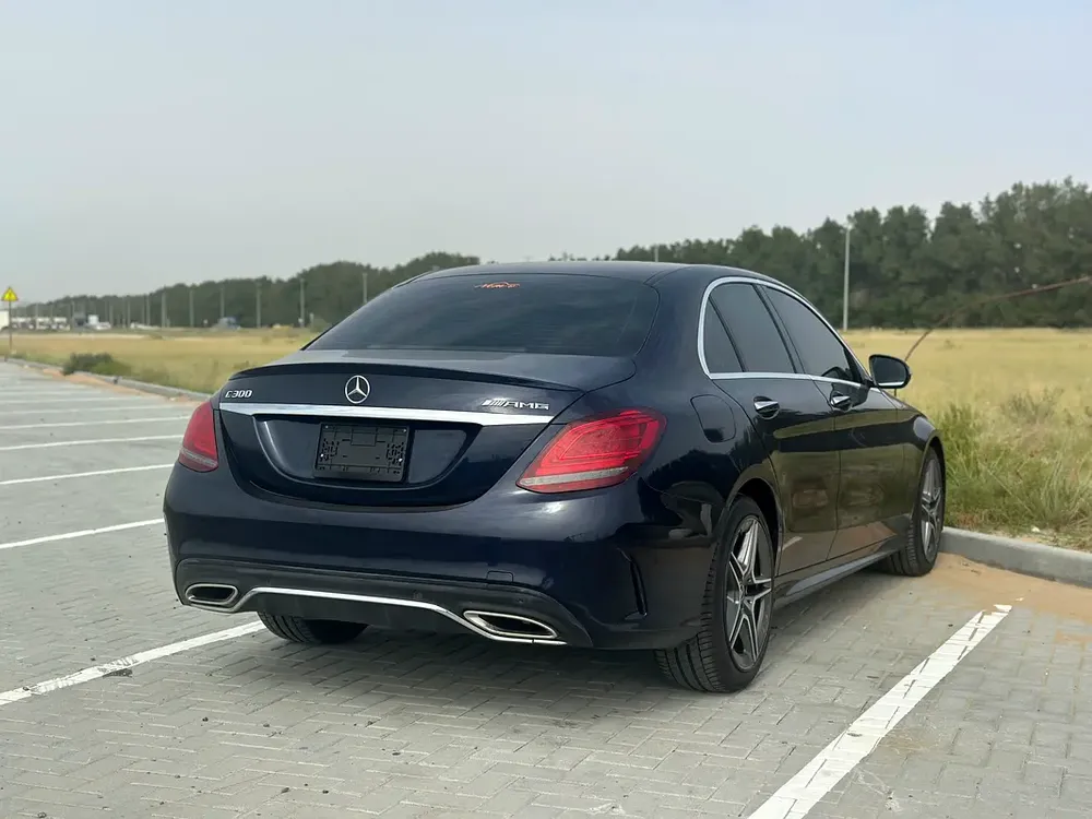 4 years personal use very clean car - Image 9