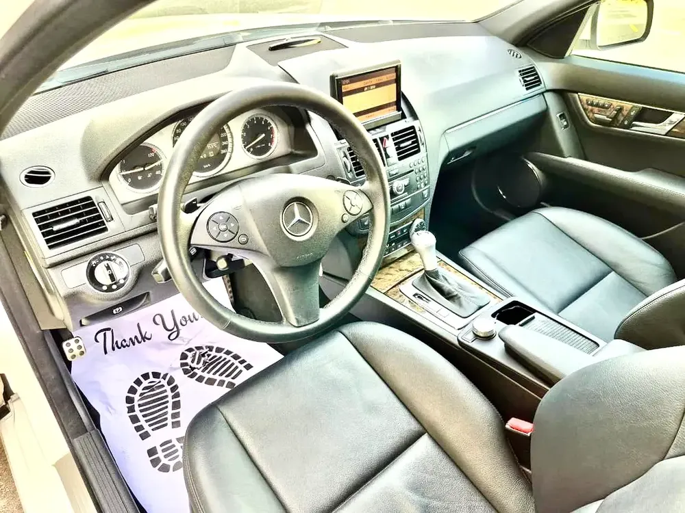 2008 - BENZ C250 - JAPANESE SPECS - ONLY 85,000 KM - Image 9