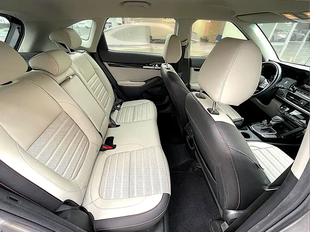 AED 976 P.m | Kia Seltos GT Line 2022 GCC Specs - Excellent Condition | Under warranty - Image 19