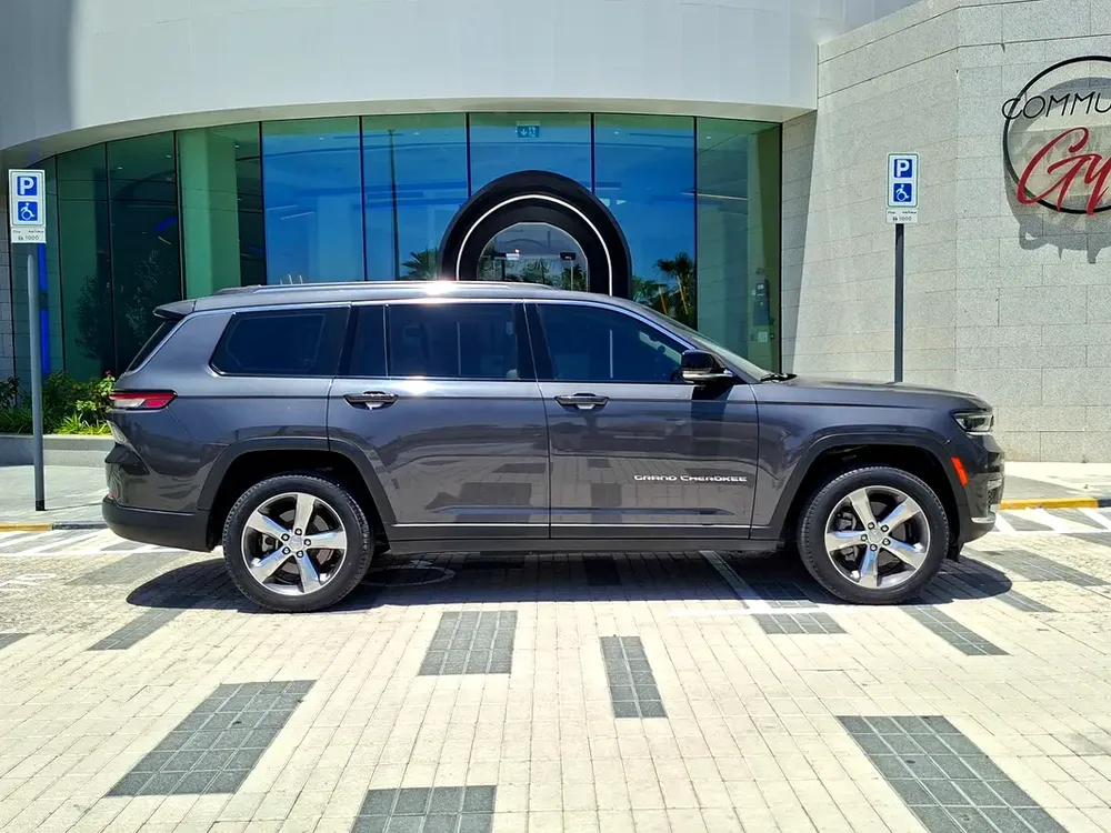 AED 1900/month | 2021 Jeep Grand Cherokee L  | GCC Specs | Ref#462683 - Image 4