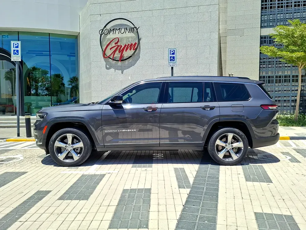 AED 1900/month | 2021 Jeep Grand Cherokee L  | GCC Specs | Ref#462683 - Image 5