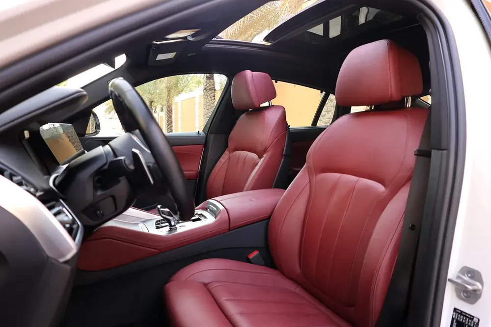 BMW X6 xDrive40i 2021 GCC Specs -FULL SERVICE HISTORY- UNDER WARRANTY & SERVICE-Pristine Conditi - Image 14
