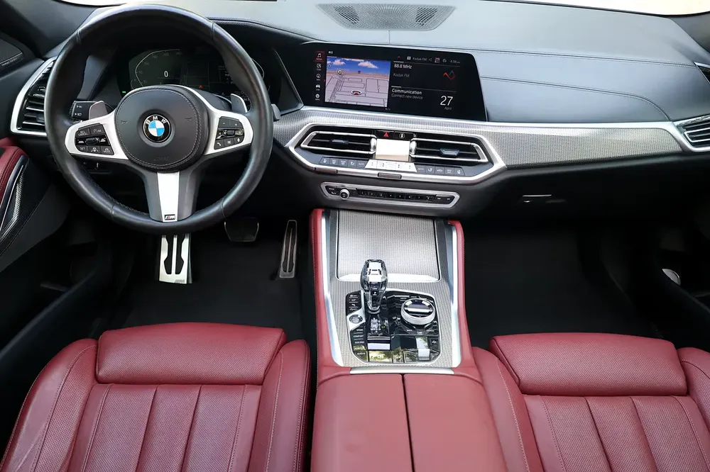 BMW X6 xDrive40i 2021 GCC Specs -FULL SERVICE HISTORY- UNDER WARRANTY & SERVICE-Pristine Conditi - Image 15