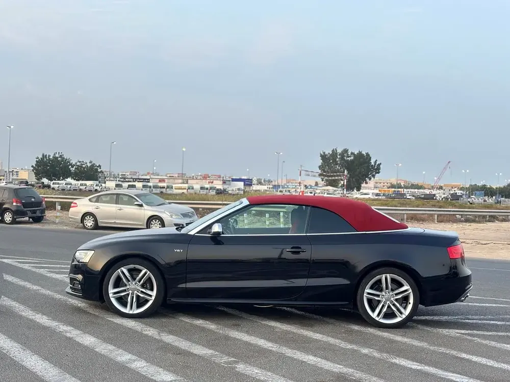 SUPER CLEAN S5 RED INTERIOR ONLY 32500 KM FRESH JAPAN IMPORTED - Image 5