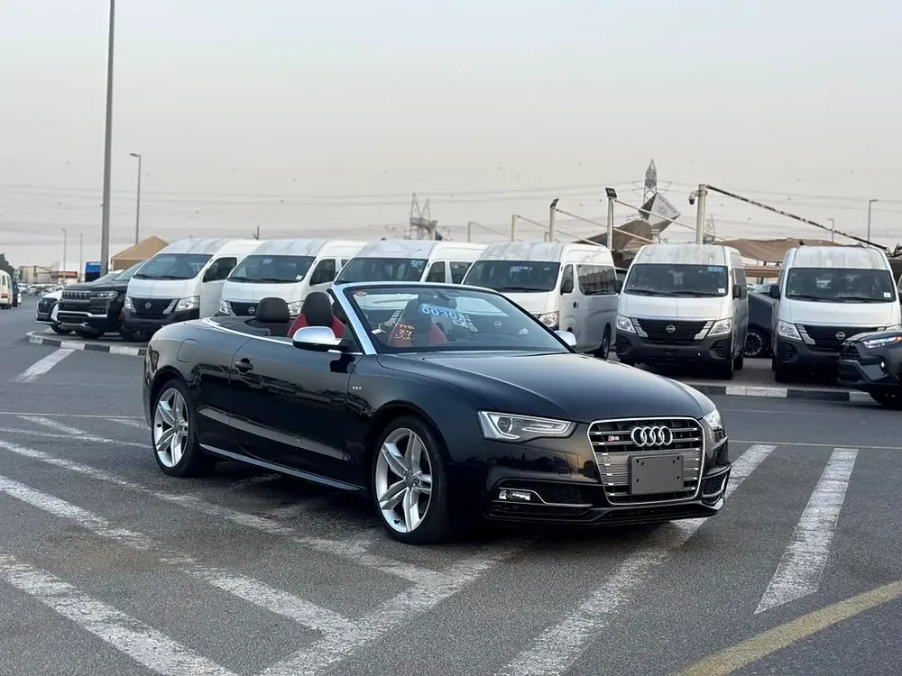 SUPER CLEAN S5 RED INTERIOR ONLY 32500 KM FRESH JAPAN IMPORTED - Image 9