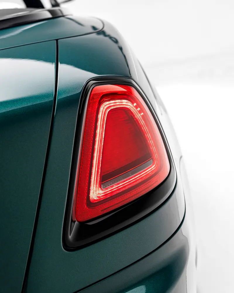 2022 Rolls-Royce Dawn Black Badge - Image 9