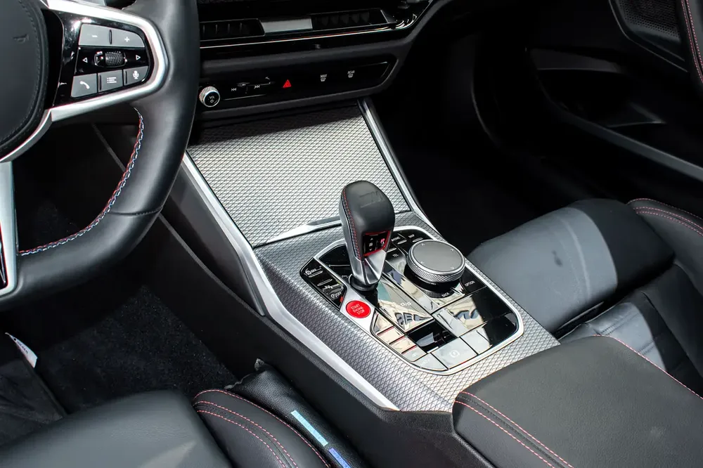 5,500 AED M/P 2025 BMW M2 Competition Clean Title - Image 13