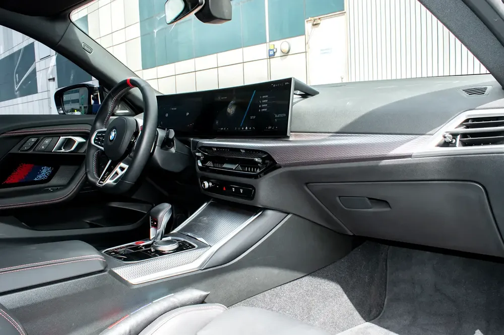 5,500 AED M/P 2025 BMW M2 Competition Clean Title - Image 15