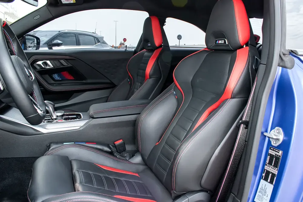 5,500 AED M/P 2025 BMW M2 Competition Clean Title - Image 9