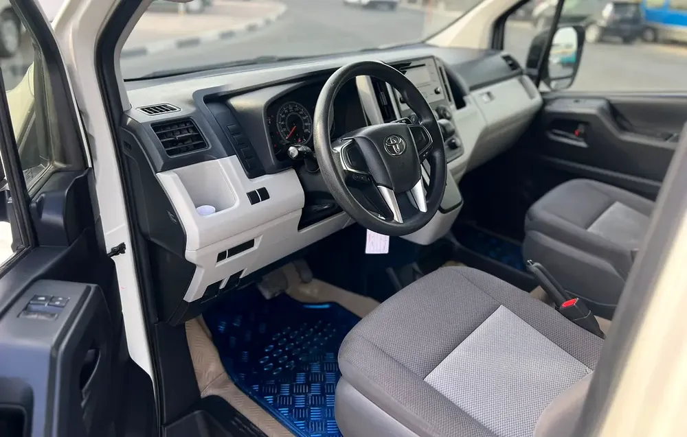 2023 Toyota Hiace GL 3.5L V6 - GCC - Passenger Full Automatic - Patrol - 13 Seater - No Accident - Image 10