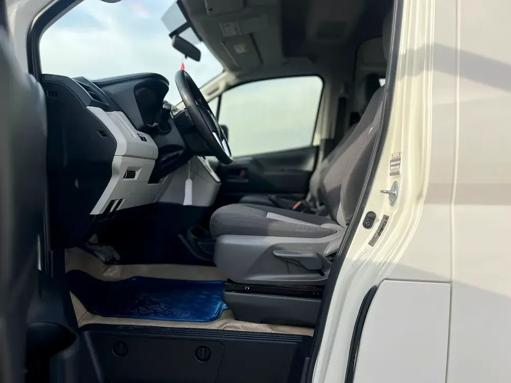 2023 Toyota Hiace GL 3.5L V6 - GCC - Passenger Full Automatic - Patrol - 13 Seater - No Accident - Image 11
