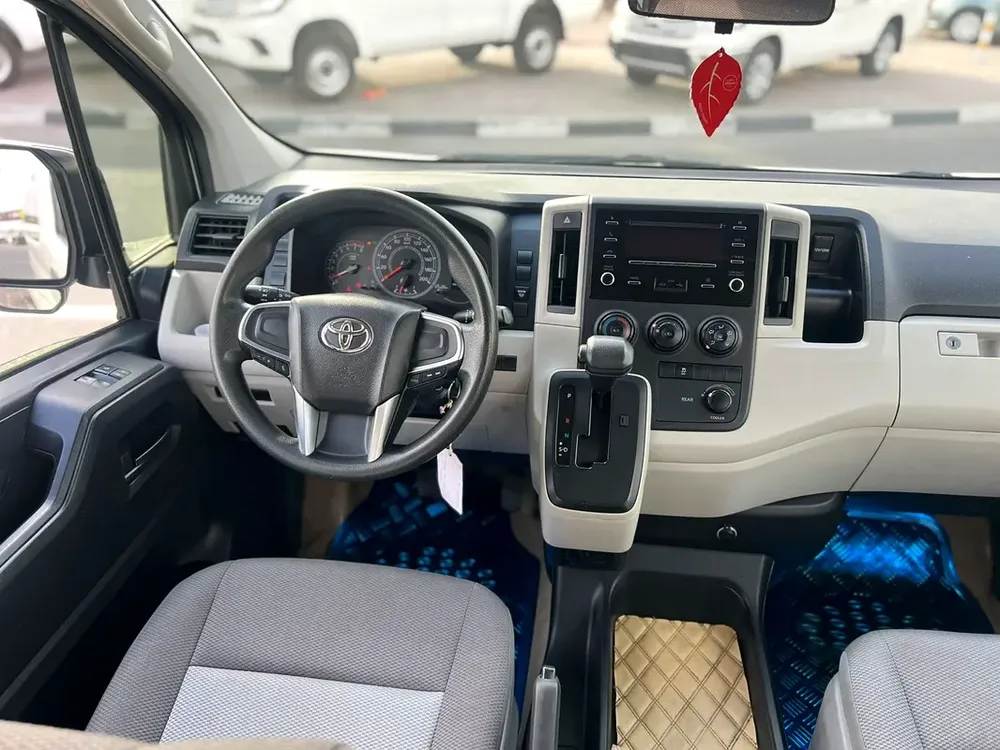 2023 Toyota Hiace GL 3.5L V6 - GCC - Passenger Full Automatic - Patrol - 13 Seater - No Accident - Image 13