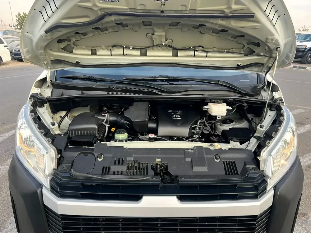 2023 Toyota Hiace GL 3.5L V6 - GCC - Passenger Full Automatic - Patrol - 13 Seater - No Accident - Image 20