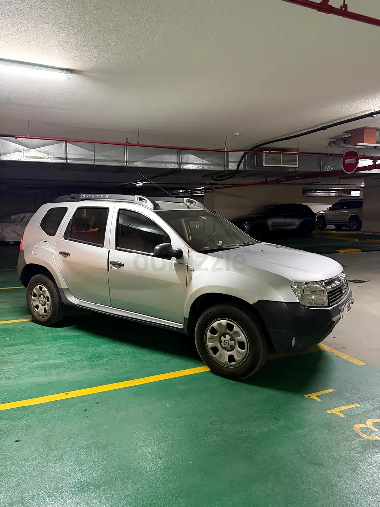 Renault Duster 2015 GCC Specs - Well Maintained SUV - Image 8