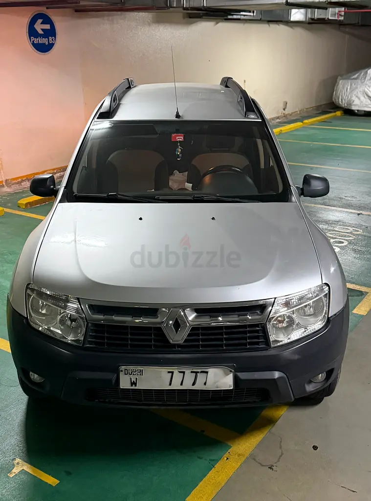 Renault Duster 2015 GCC Specs - Well Maintained SUV - Image 9