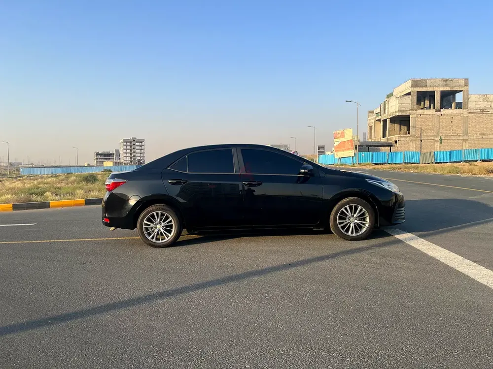 Toyota Corolla SE Plus 2018, GCC Specs - Image 4