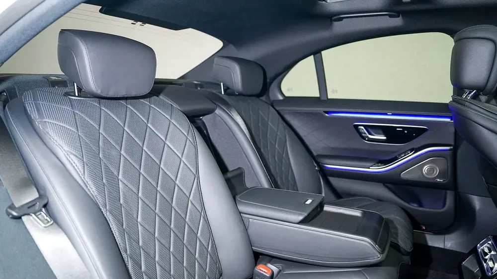 S500 AMG Line | AED 4,778 PM | Up to 3 Years Unlimited Warranty - Image 7