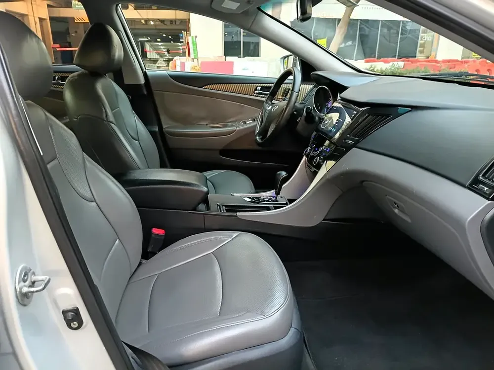 2011 Hyundai Sonata Limited 2.4L | GCC Specifications | Perfect Condition - Image 12