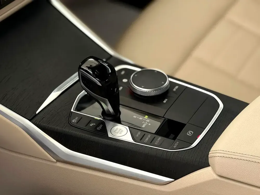 BMW 3 Series | INDIVIDUAL | Perfect condition | Maximum Option | Full Gargash Service - Image 11