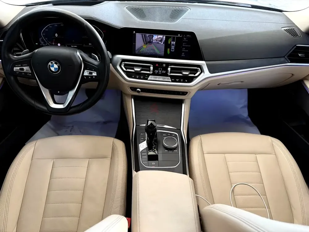 BMW 3 Series | INDIVIDUAL | Perfect condition | Maximum Option | Full Gargash Service - Image 17