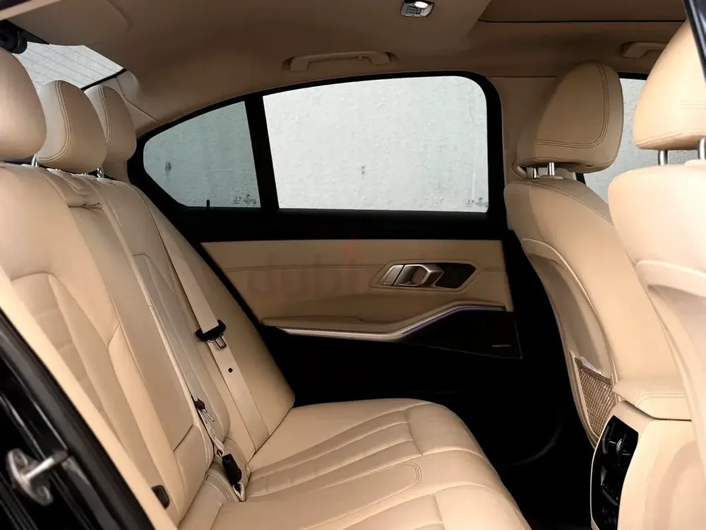 BMW 3 Series | INDIVIDUAL | Perfect condition | Maximum Option | Full Gargash Service - Image 20