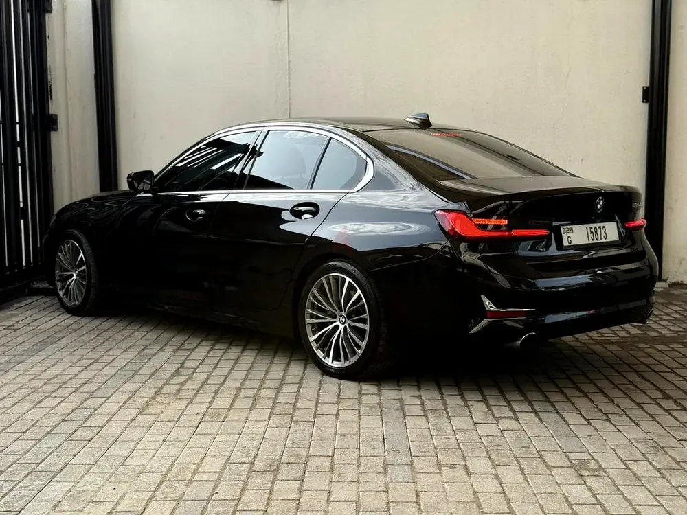 BMW 3 Series | INDIVIDUAL | Perfect condition | Maximum Option | Full Gargash Service - Image 5