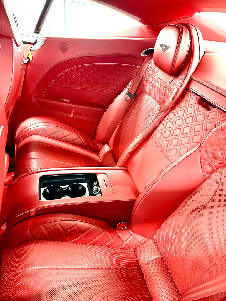 Bentley Continental GT W12 2020 GCC Specs - Pristine Condition - Image 9