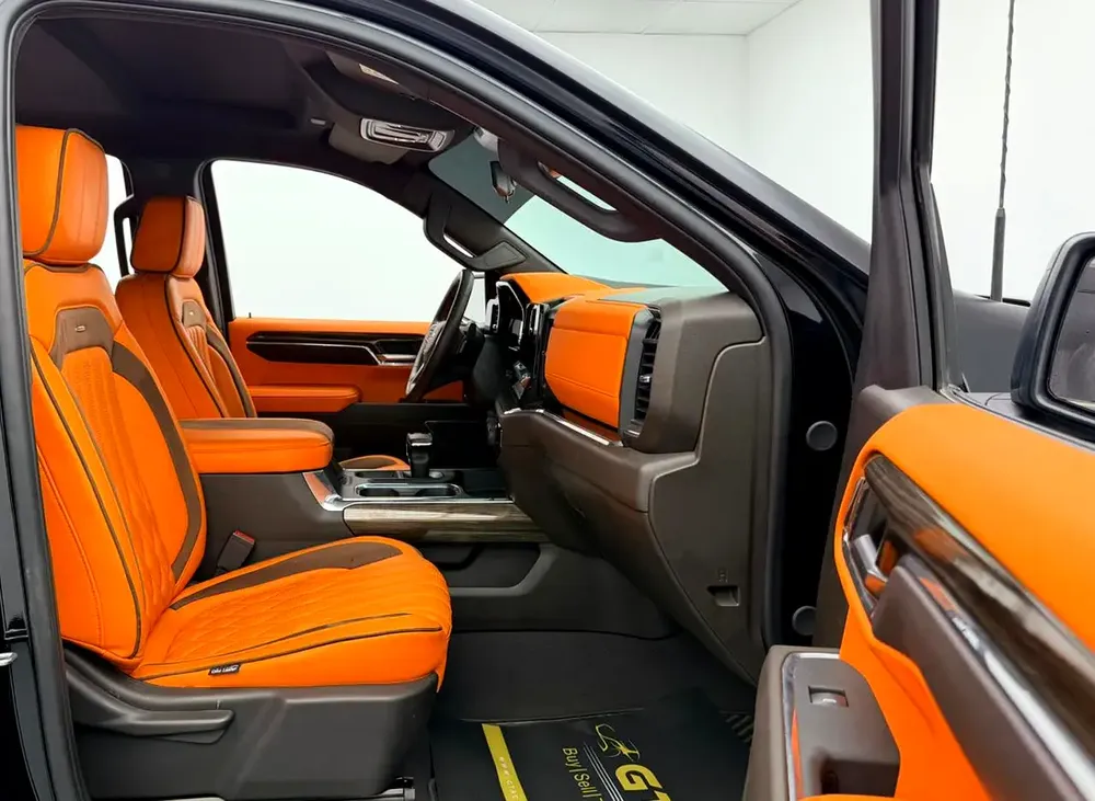 2024 Chevrolet Silverado Trail Boss Z71 Shaheen Edition, 2028 Chevrolet Warranty, Very Low Km, GCC - Image 10